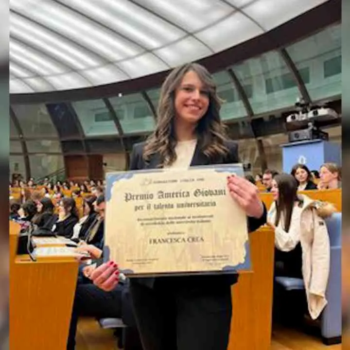 Università: il Premio America Giovani 2022 a Francesca Crea, studentessa di Scalea