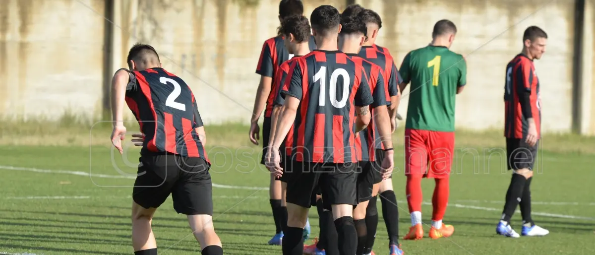 Eccellenza, crisi societaria profonda in casa Acri: i rossoneri si autocandidano alla retrocessione