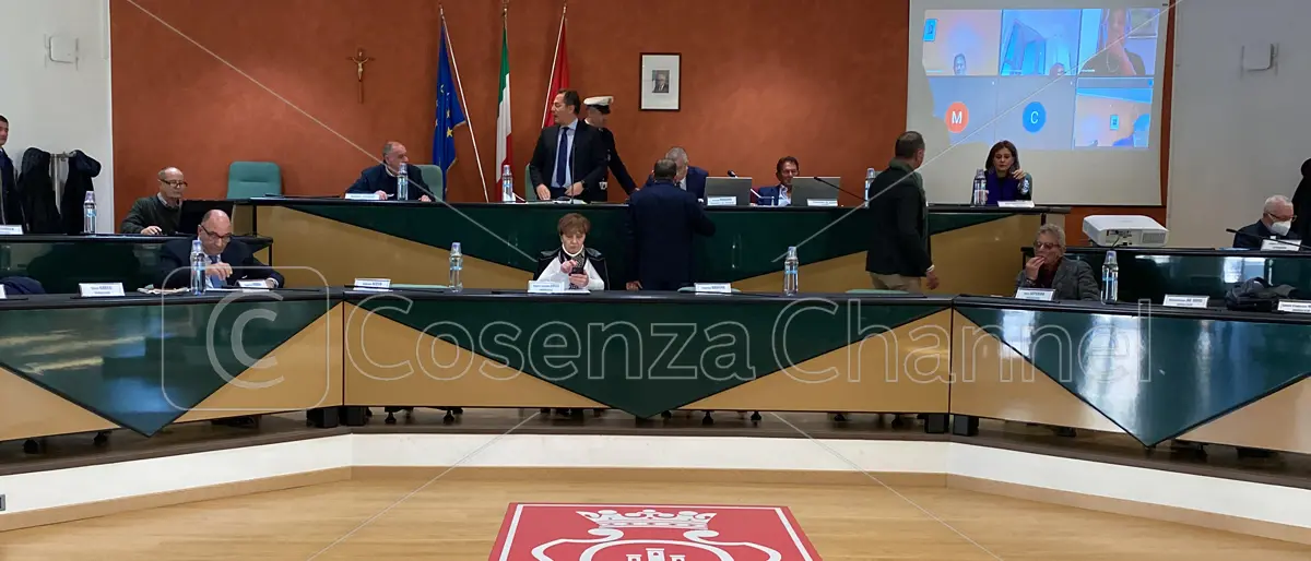 Rende, De Rango rompe gli indugi. Nomina Badolato in giunta ed attende risposta