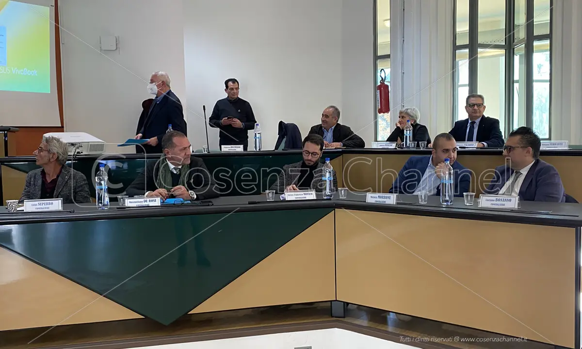 Principe, Talarico e Cuzzocrea: «A Rende vige l'omertà, la politica è morta»