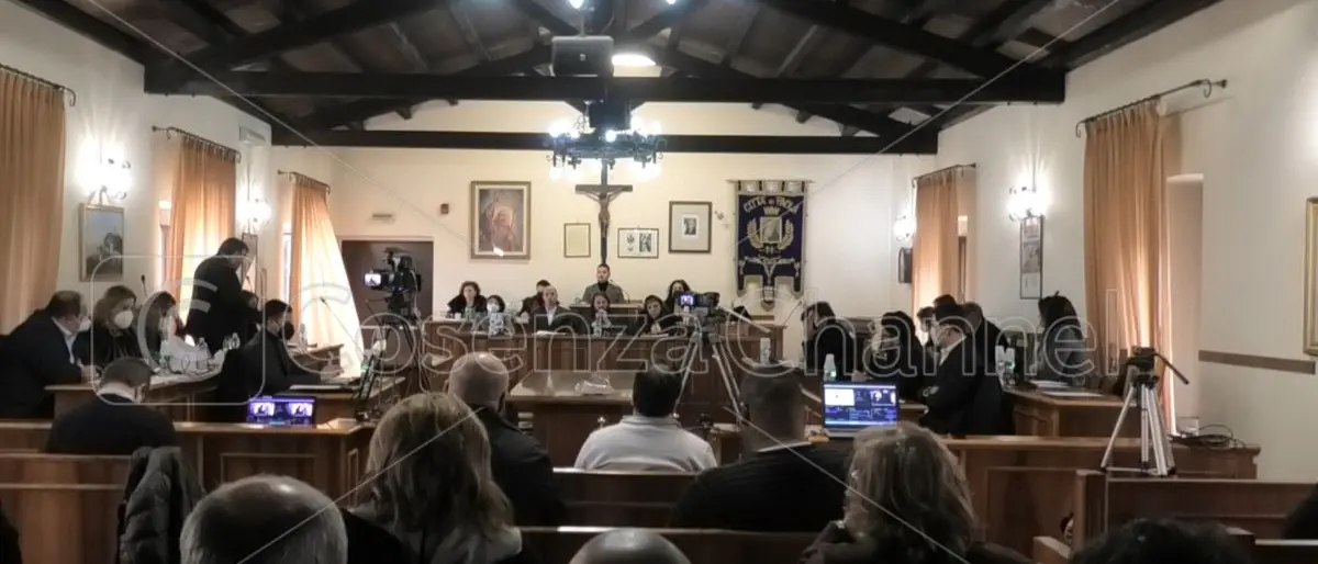 Paola, lo spettro del dissesto incombe e il Dup rischia d'essere viziato