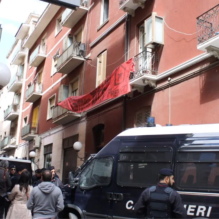 Cosenza, tutti assolti per il palazzo di via Don Minzoni occupato nel 2014