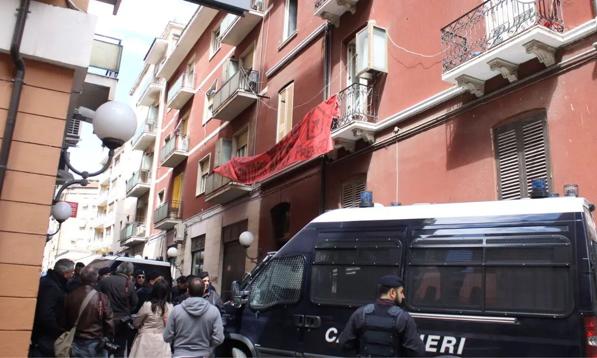 Cosenza, tutti assolti per il palazzo di via Don Minzoni occupato nel 2014