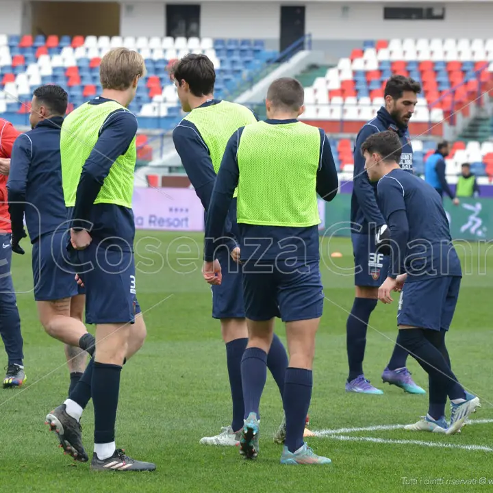 Como-Cosenza: i 24 convocati da parte di Viali. Tornano due centrocampisti