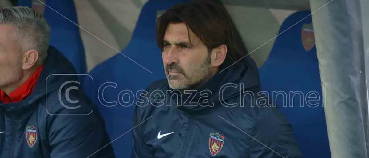 Cosenza, Viali: «Firmerei con il sangue a vincere tutte le partite così»