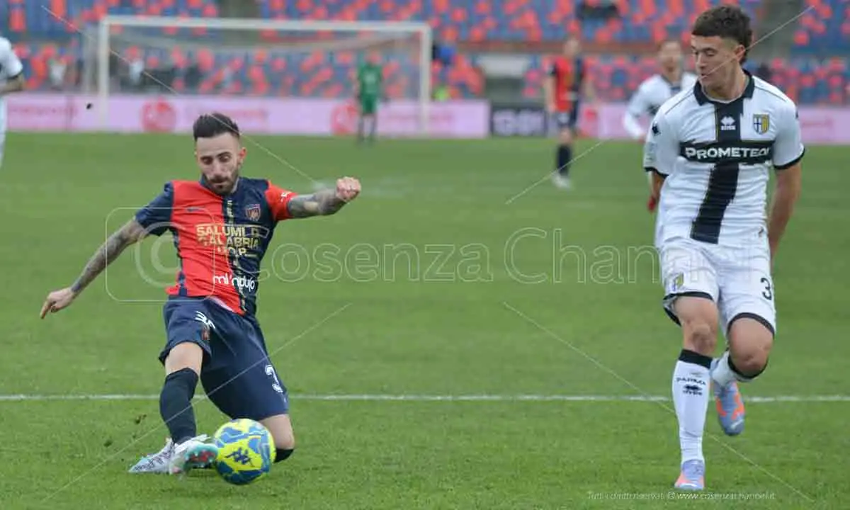 Cosenza-Parma, pagelle: la difesa è dominante, Marras subito bene