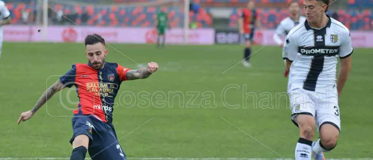 Cosenza-Parma, pagelle: la difesa è dominante, Marras subito bene