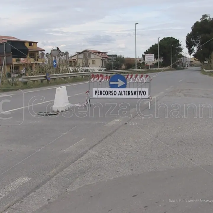 Frana di Coreca, disagi infiniti e studenti in Dad in attesa della riapertura | VIDEO