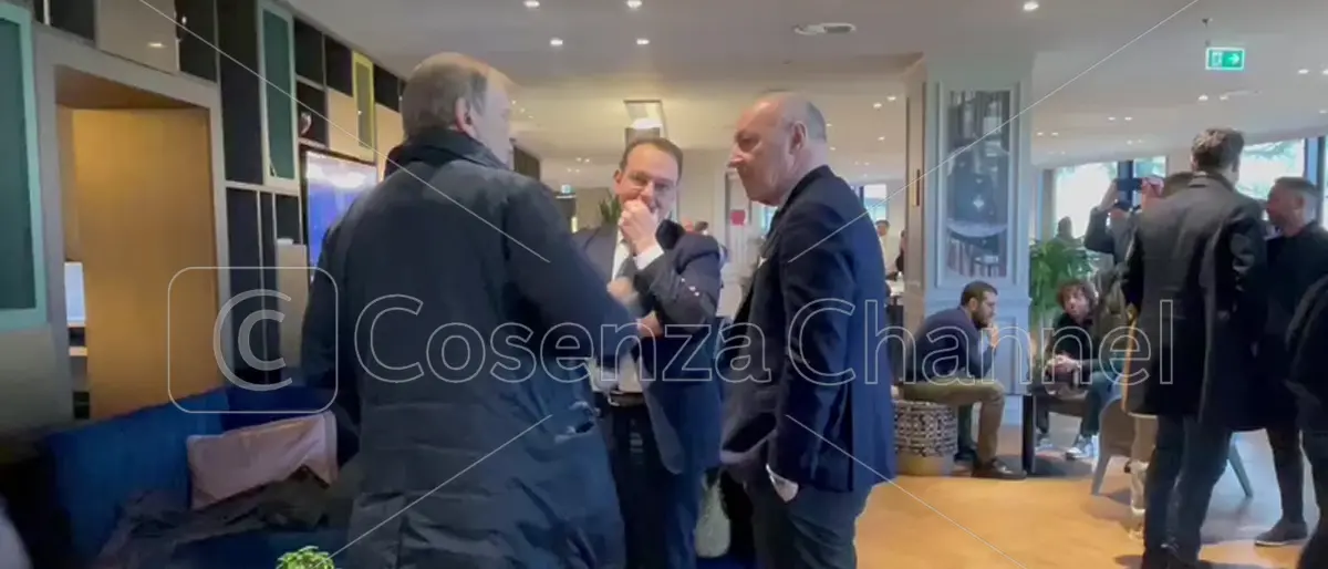 Calciomercato Cosenza: lo speciale sul network LaC. Trattative in tempo reale | LIVE