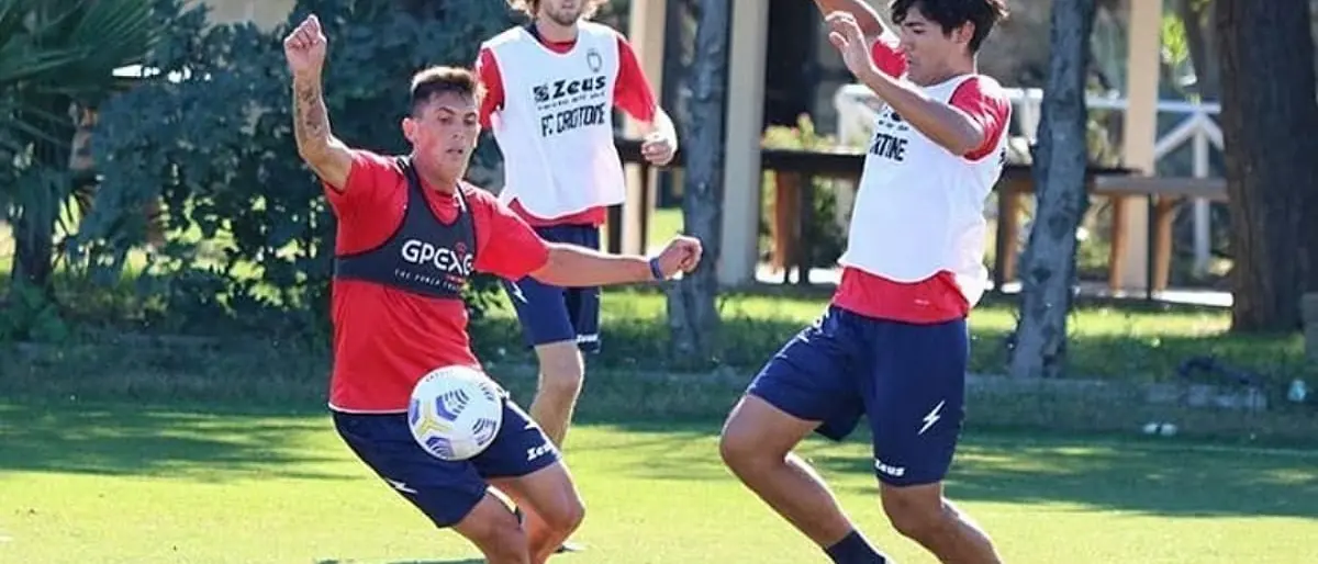 Il Cosenza vuole Molina del Monza. Trattativa in corso per il centrocampista