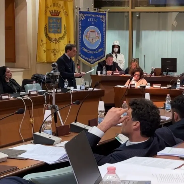 Corigliano Rossano, Fratelli d'Italia agita il caso \"Statuto\": «Fermiamo Stasi»