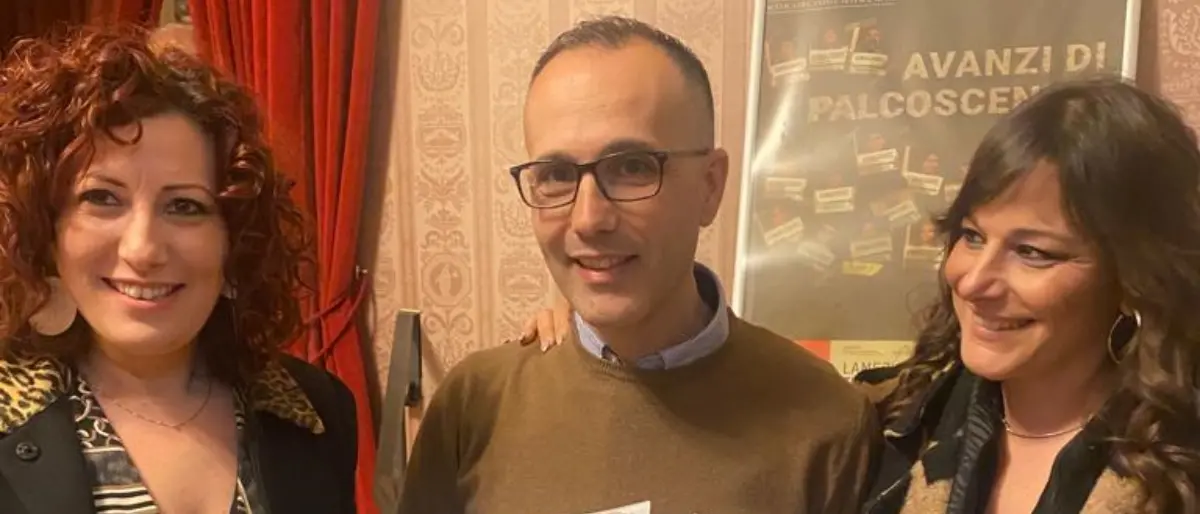 Teatro, la compagnia Quinta Scenica di Castrolibero vince il premio \"Bronzi di Riace\"