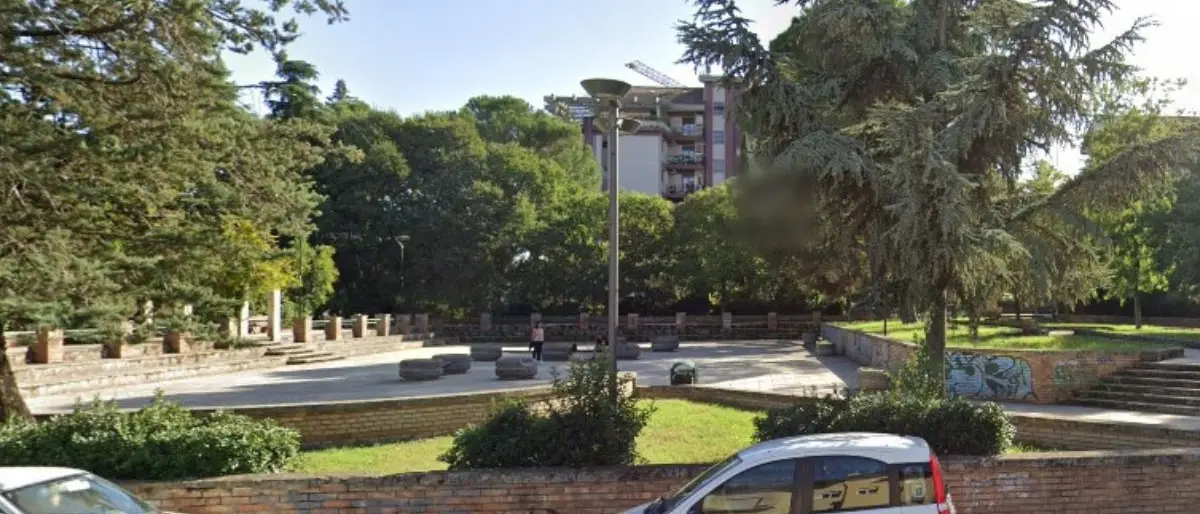 «Rende, prosegue l'opera di deturpazione urbana»