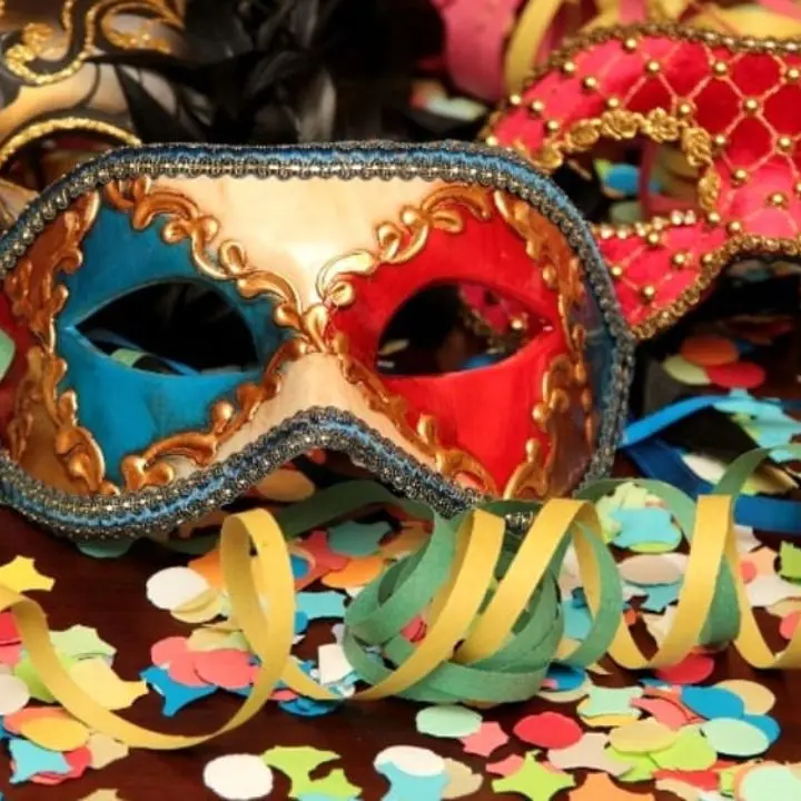 Carnevale 2025 a Cosenza: torna la sfilata del carro nel centro storico