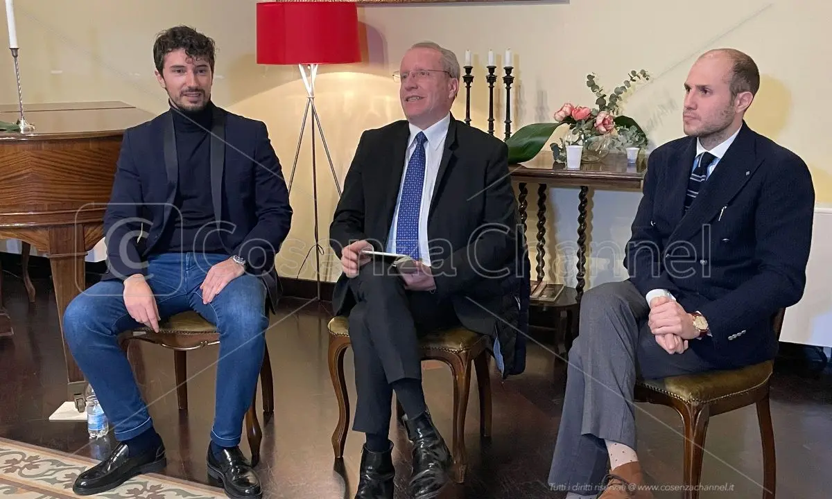Dai monti Nebrodi alla Sila, un viaggio letterario che arriva fino a Cosenza | VIDEO