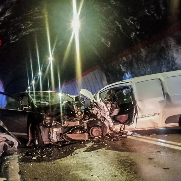 \"Crocetta\", ancora un incidente stradale: uno dei quattro feriti è in gravissime condizioni