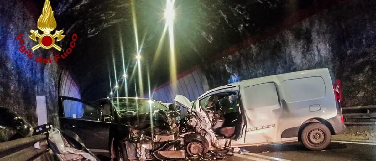 \"Crocetta\", ancora un incidente stradale: uno dei quattro feriti è in gravissime condizioni