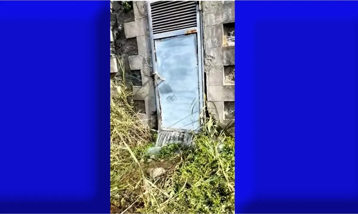 San Nicola Arcella, l'acqua fluisce dal serbatoio... ma usa la porta. La denuncia di Italia Nostra | VIDEO