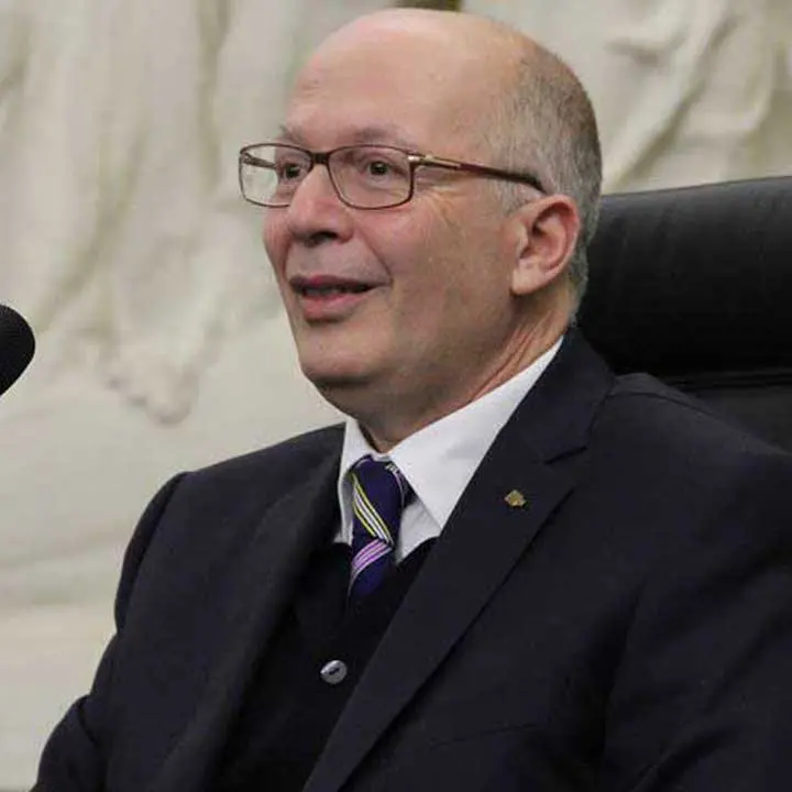 Unical, Roberto Guarasci confermato all'unanimità direttore del Dices