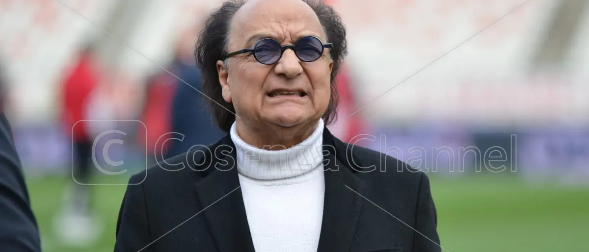 Cosenza Calcio, la folle serata dei prezzi: dalle Curve a 30 euro al dietrofront di Guarascio