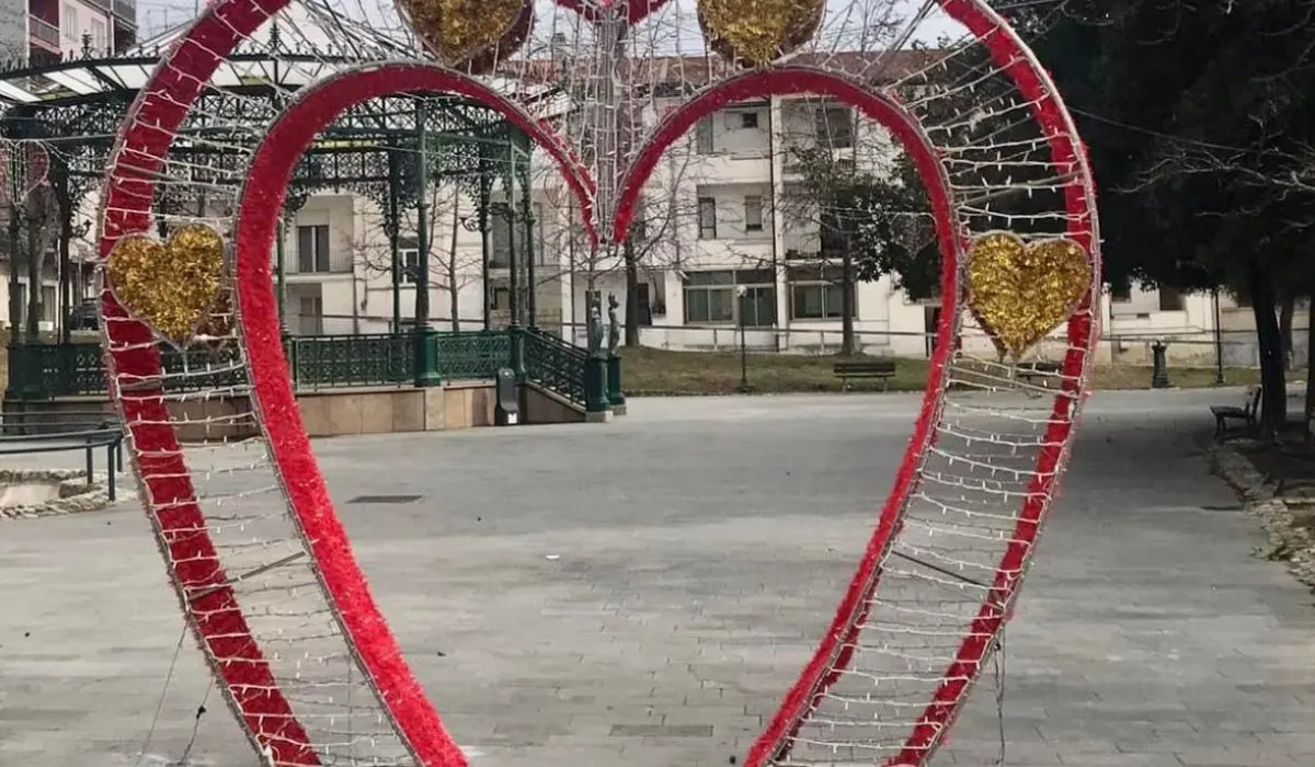 San Valentino 2023 ad Acri, si accende la magia della festa degli innamorati