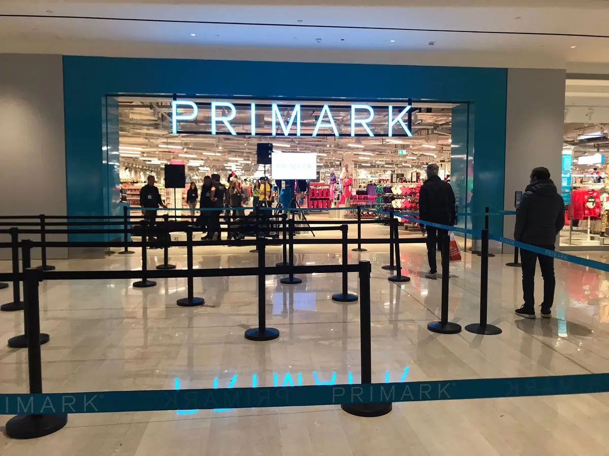 Primark a Rende, la storia infinita. Ecco perché ancora non apre