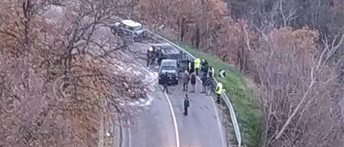 Cosenza, incidente a Pantano di Diodato. Due persone in ospedale