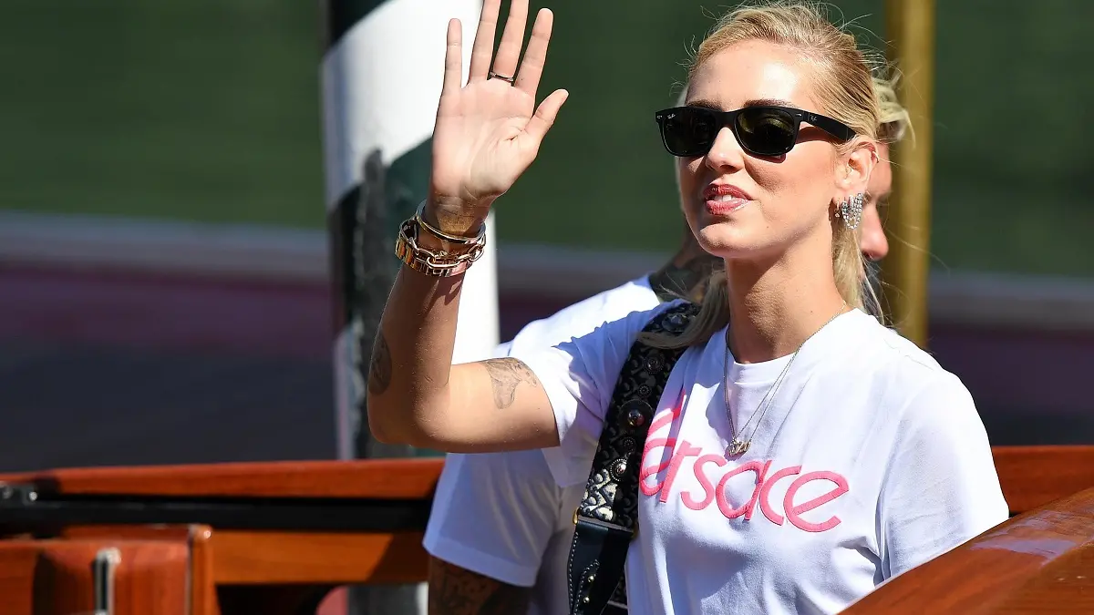 Italian fashion blogger Chiara Ferragni (R) and her husband, Italian rapper Fedez (L), leave the Lido Beach for the 76th annual Venice International Film Festival, in Venice, Italy, 05 September 2019. The festival runs from 28 August to 07 September. ANSA/ETTORE FERRARI , ANSA