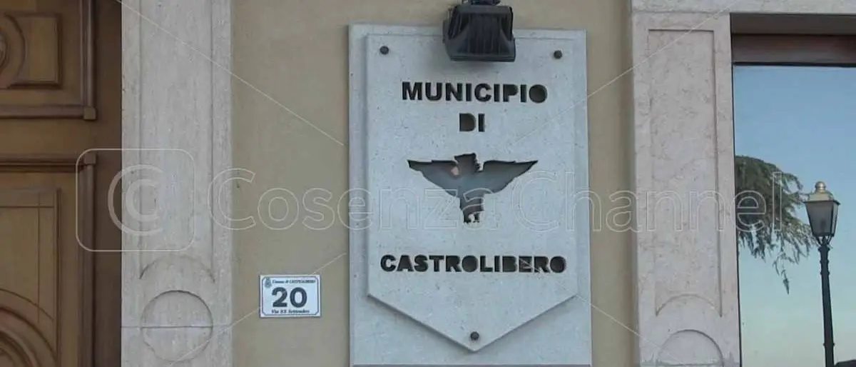 La nuova veste di Castrolibero passa anche attraverso un’identità visiva e il web