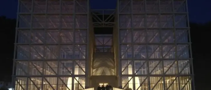 La maledizione del Planetario. Dopo i furti e il vandalismo, l'oblio continua