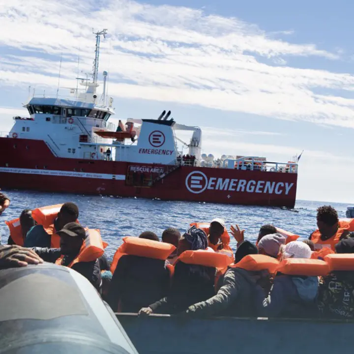 Cosenza, mostra fotografica \"Life support. La nave di Emergency\"