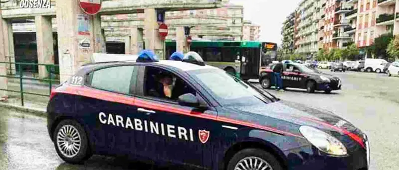 Colpi d’arma da fuoco all’autostazione di Cosenza, indagini a tutto campo\n