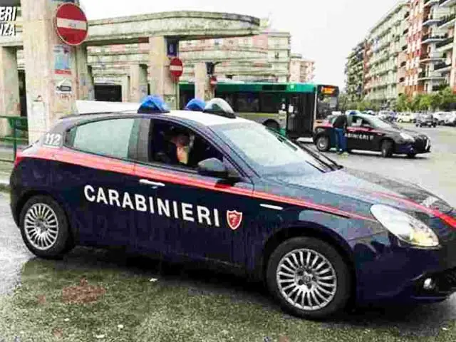 Colpi d’arma da fuoco all’autostazione di Cosenza, indagini a tutto campo