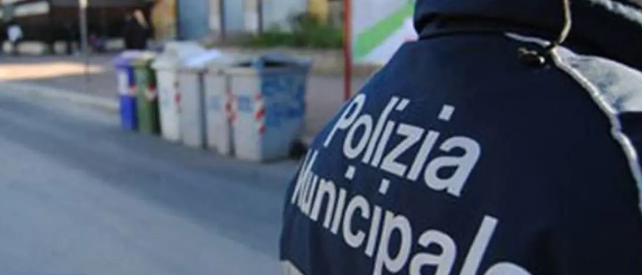 Rende, denunciato il titolare di un'attività di gommista