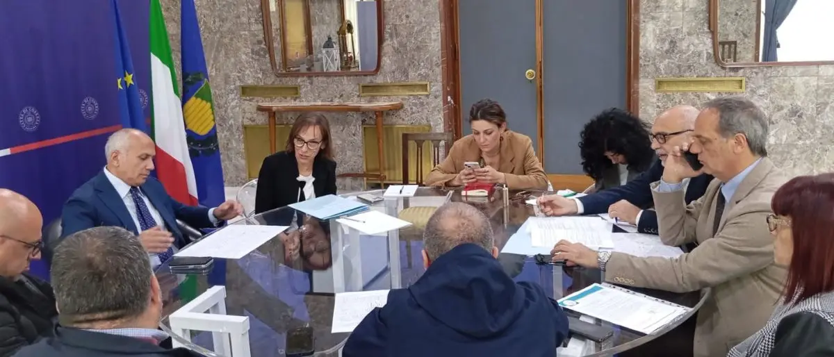 Cosenza, ecco come cambia la viabilità cittadina: la rotonda di viale della Repubblica sarà demolita