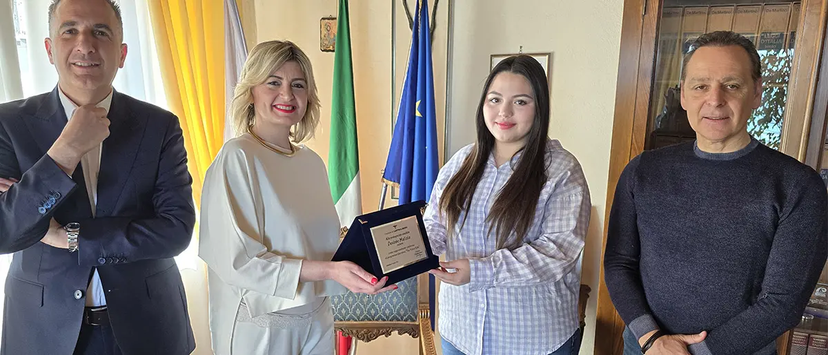 Castrolibero omaggia la sua concittadina Desirée \"The Voice\" Malizia