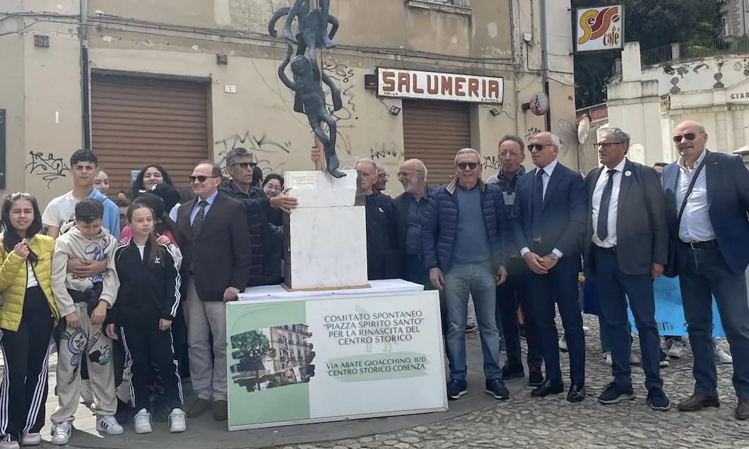 Anniversario dei bombardamenti a Cosenza, Caruso: «Senza ricordo non c'è futuro»