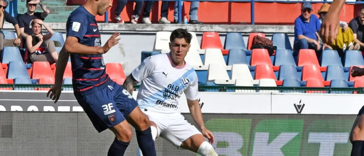 Cosenza-Palermo, sfida tra le due squadre peggiori rispetto al 23/24
