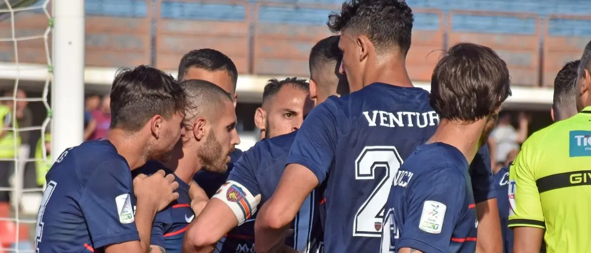 Cosenza, i precedenti contro il Palermo sono a favore dei lupi