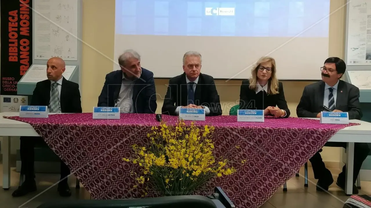 Nasce su LaC Tv la nuova striscia informativa \"Grecanica news\": presentato il nuovo progetto a Bova