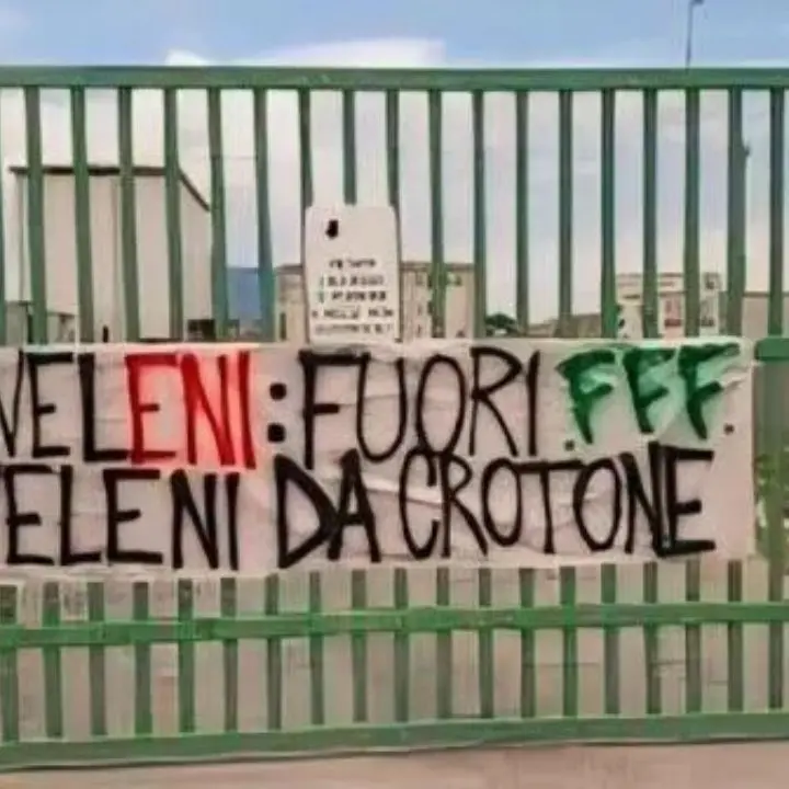 Bonifica del sito industriale di Crotone, parte la raccolta firme per una petizione popolare