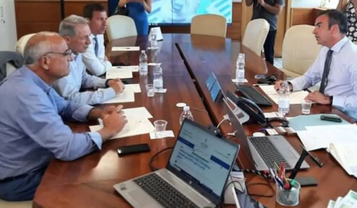 Sanità in Calabria, Occhiuto incontra i sindacati: «Sistema da ricostruire»