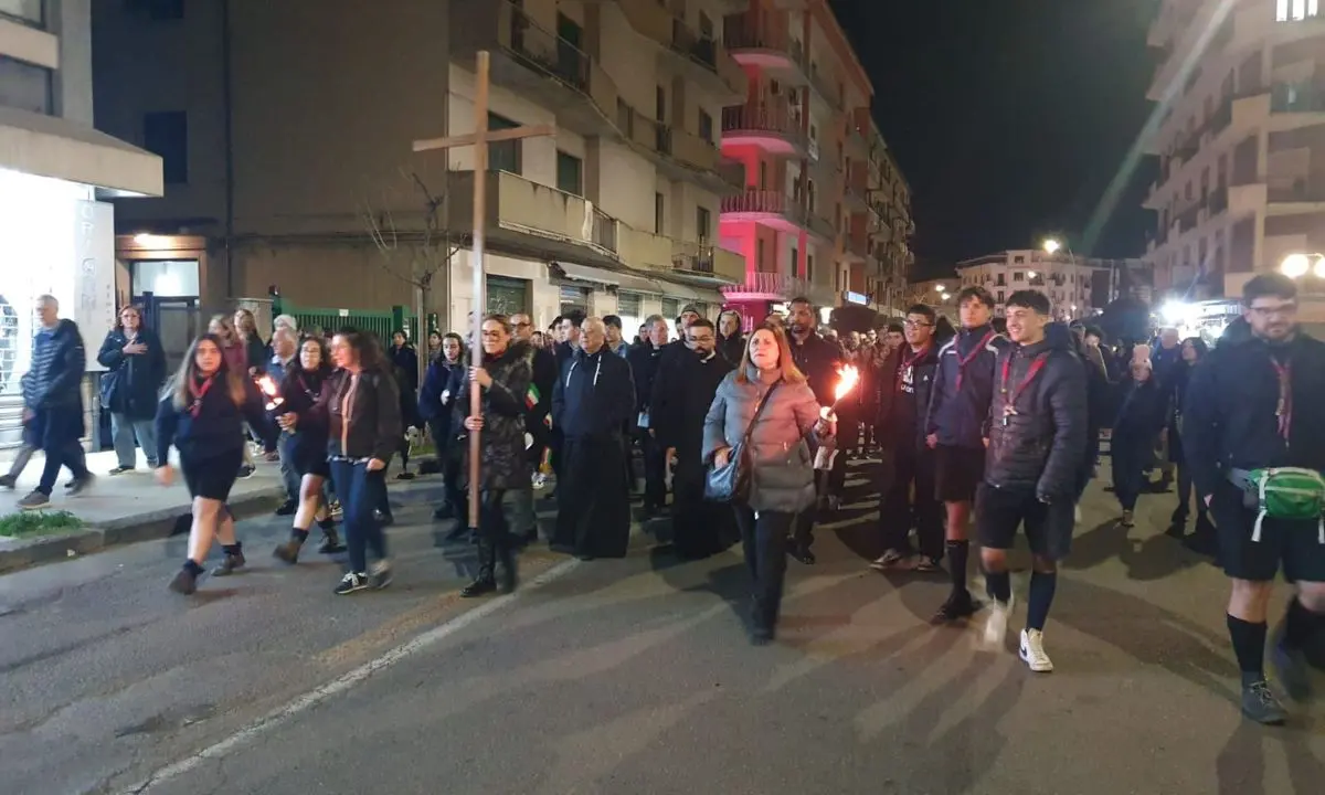 Cosenza, il giorno della Via Crucis. Checchinato guiderà i fedeli da Sant'Aniello a San Francesco Nuovo