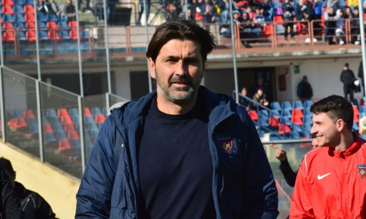 Cosenza, Viali: «Dovevamo vincere, non possiamo mollare ora»