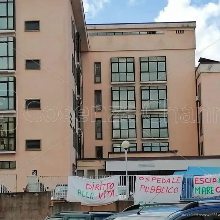 Cariati, riavrà il suo ospedale. Dopo 14 anni di agonia esulta anche Roger Waters