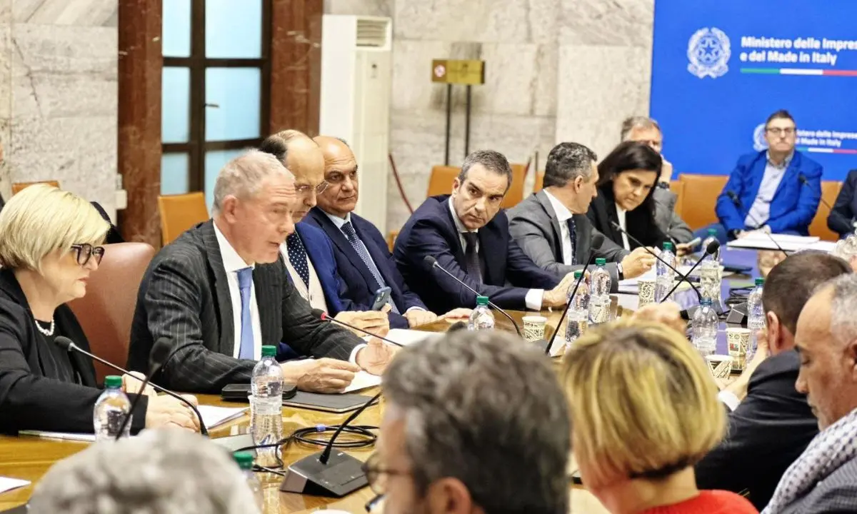 Vertenza Abramo, Occhiuto: «Garantire i livelli occupazionali»