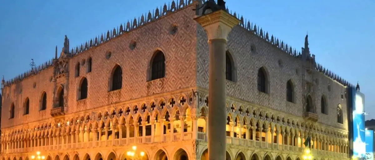 Due borse abbandonate in piazza San Marco a Venezia: scatta l'allarme bomba