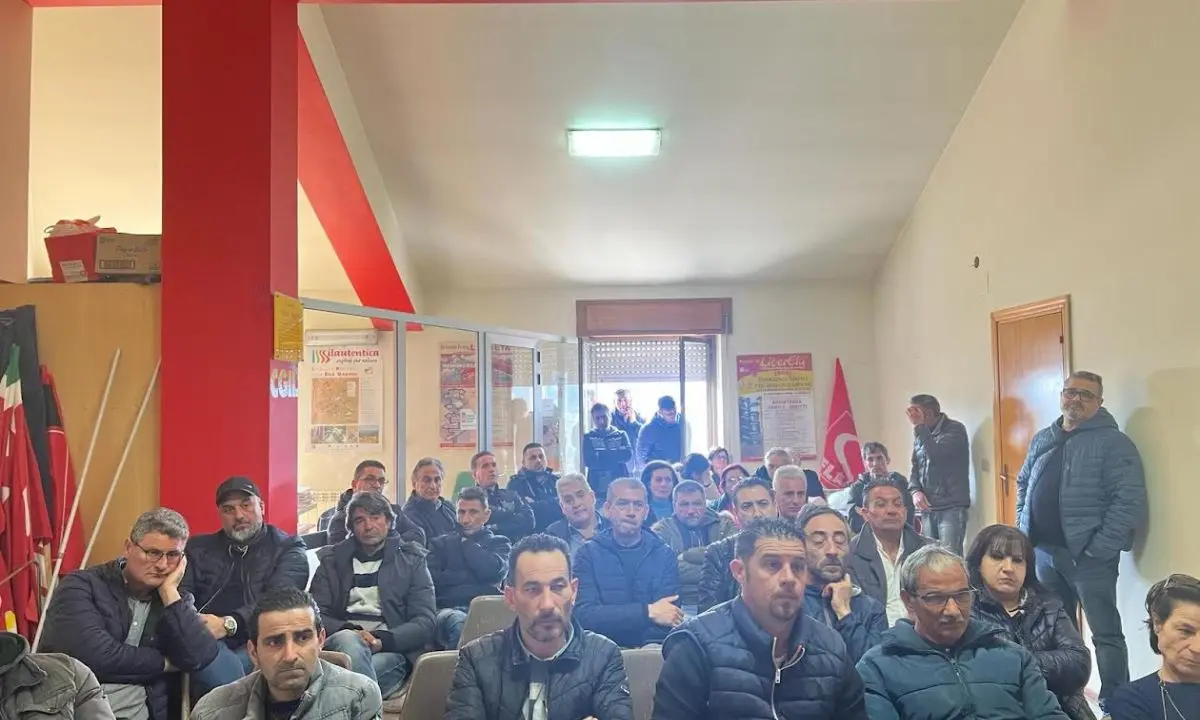 San Giovanni in Fiore, ex precari in assemblea: «Felici, ma guardinghi»
