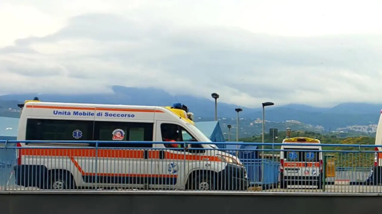 L'Asp di Cosenza acquista le ambulanze lombarde \"rottamate\" e spaccia l'operazione come vantaggiosa