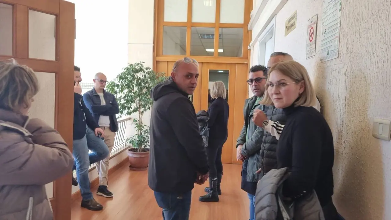 Cosenza, l'Usb: «Vergognoso lo scorrimento emergenziale della graduatoria O.S.S. dell'Azienda ospedaliera»